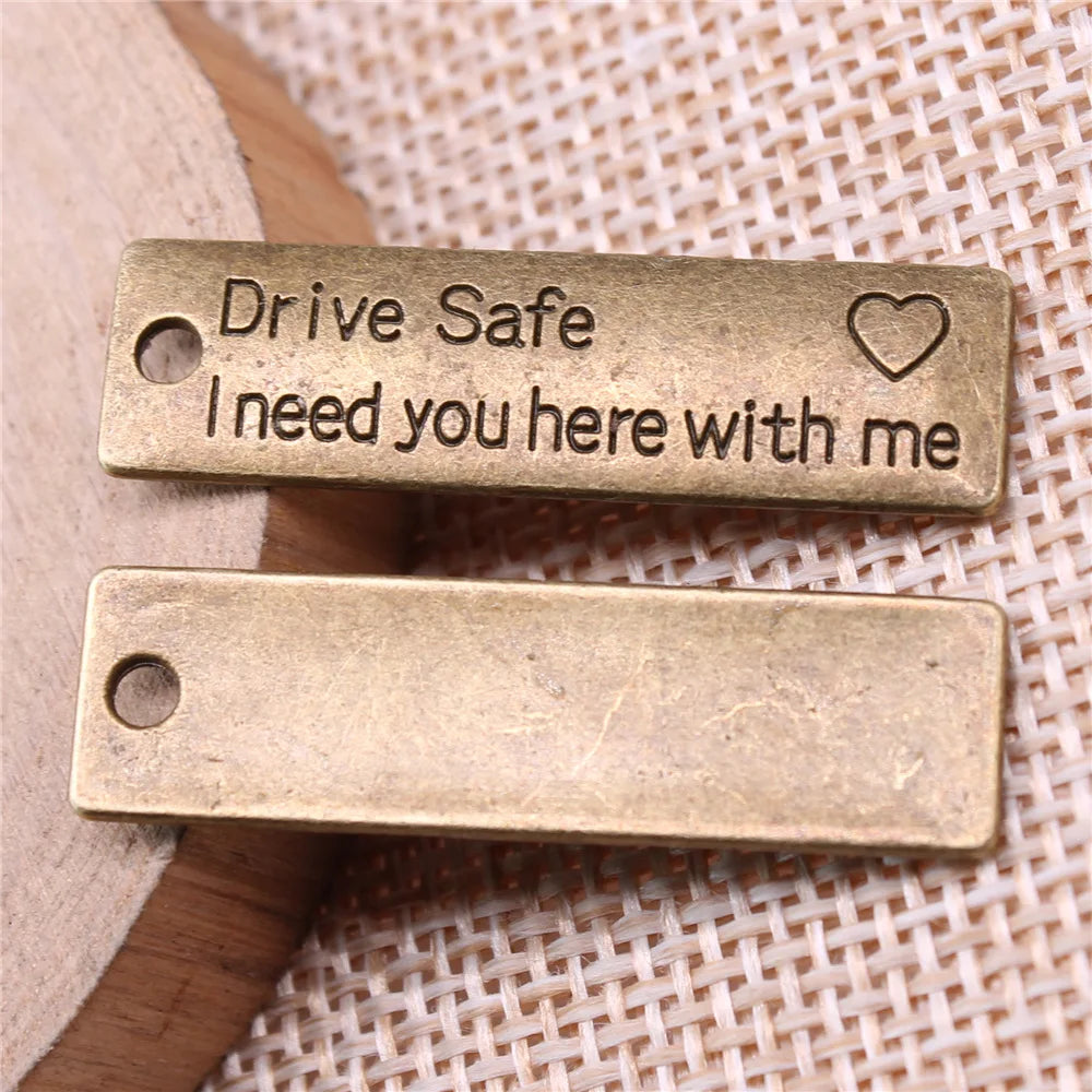 34x10mm 2.7g Multicolor Zinc Alloy Drive Safe Letter Plaque Charm Pendant for Bracelet Keychain Making