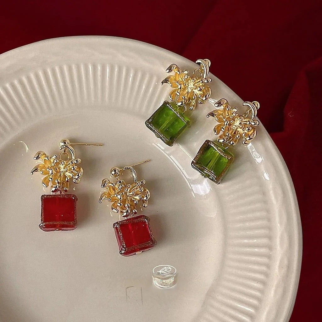 French Vintage Palace Style Daisy Flower Geometric Glass Copper Drop Earrings