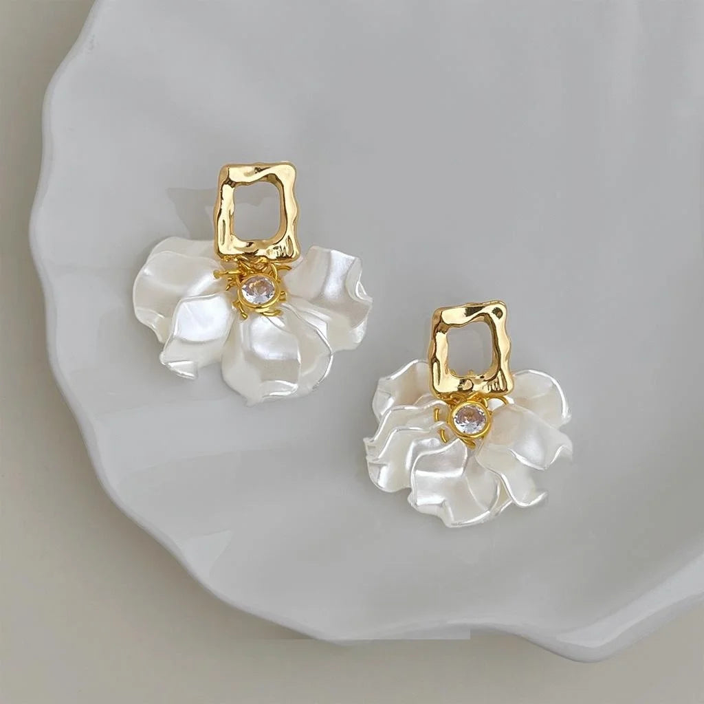 Light Luxury Acrylic Flower Zircon Tassel Drop Earrings Copper Handmade Commuter Jewelry
