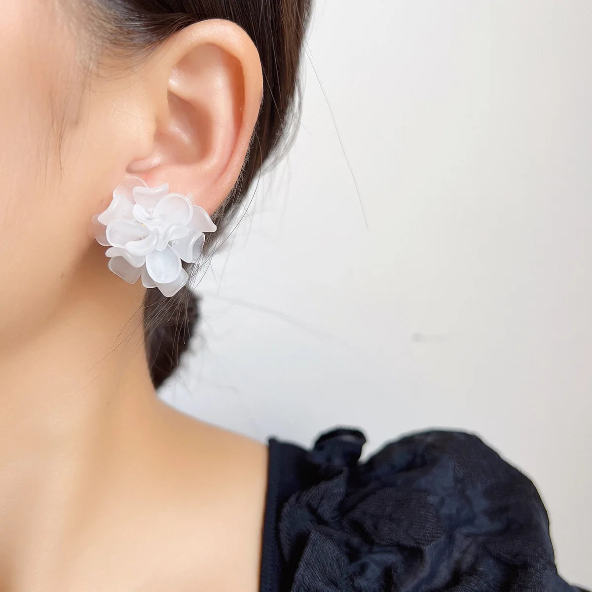 Elegant White Acrylic 3D Flower Petal Stud & Clip On No Piercing French Bridal Statement Earrings