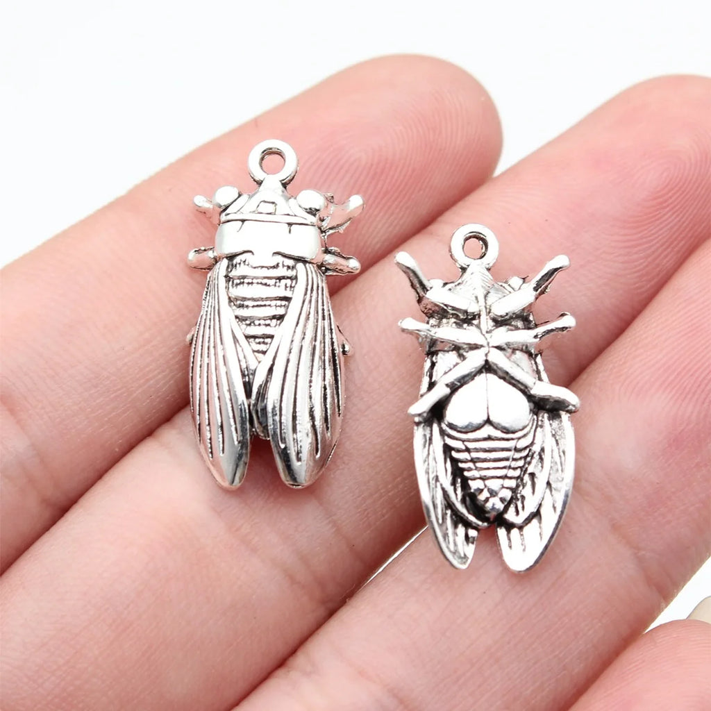 25x12x6mm 3.8g Zinc Alloy Insect Cicada Charm Pendant for DIY Necklace Bracelet Garment Decoration
