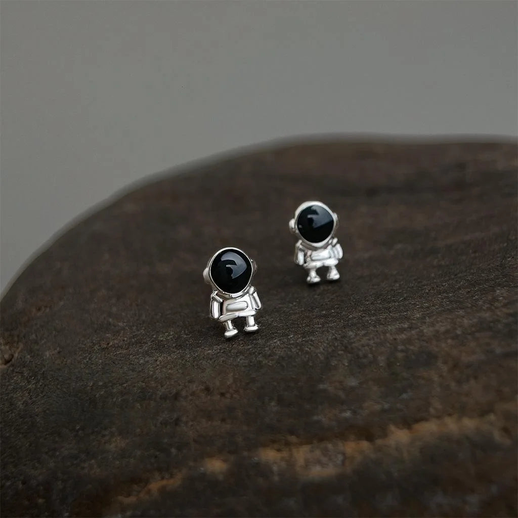 Creative Cute Astronaut Copper Stud Earrings With Silver Plated Pins And Enamel Cartoon Design