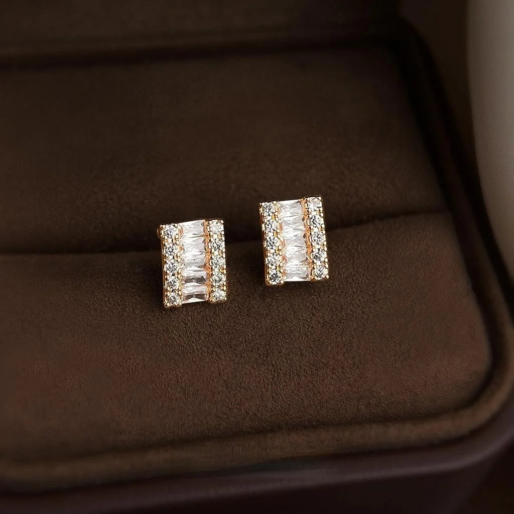 Light Luxury Copper Zircon Square Geometric Stud Earrings, Sparkling Minimalist Fashion Jewelry