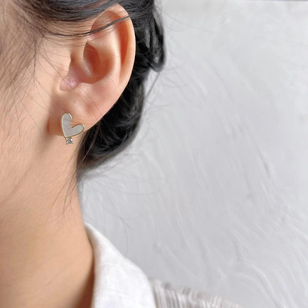 French Vintage Copper Asymmetric Rose Heart Stud Earrings For Women Hepburn Style Jewelry