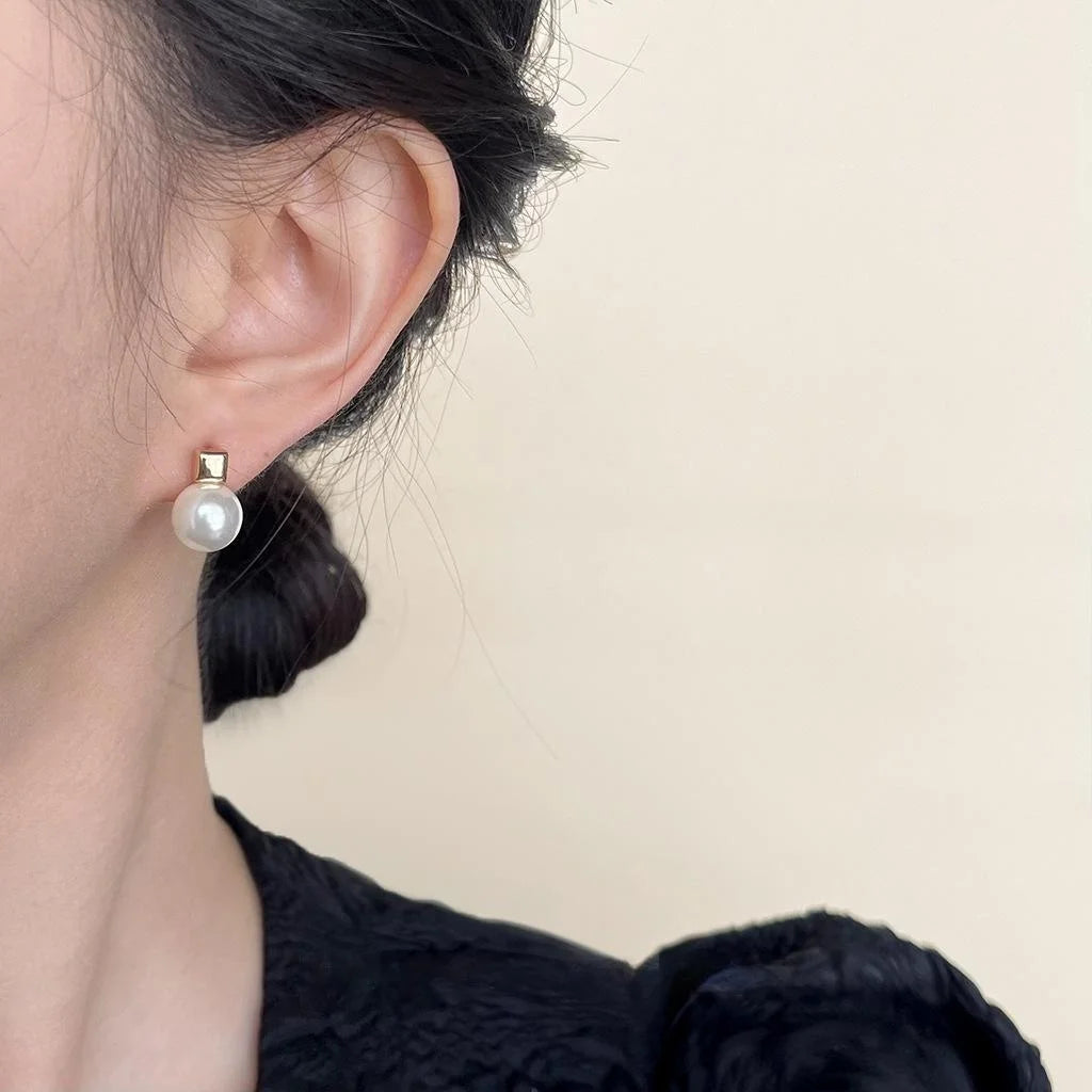 Minimalist Geometric High Luster Pearl Stud Earrings Copper Elegant Office Style