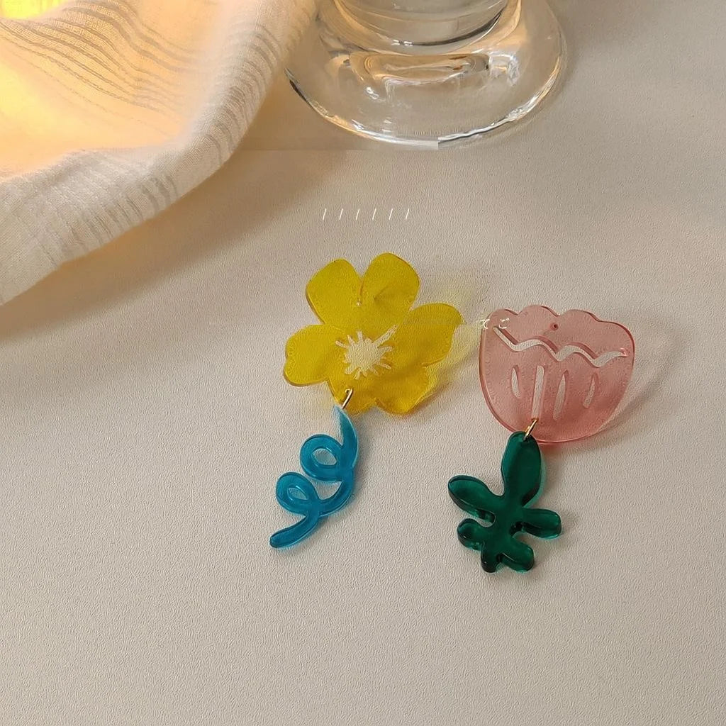 Korean Style Transparent Acrylic Flower Drop Earrings With Silver Plated Pins, Asymmetrical Colorblock Design