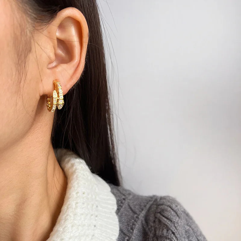 Light Luxury Snake Shape Zircon Hoop Stud & Clip On No Piercing Spiral Ear Cuff For Women Earrings