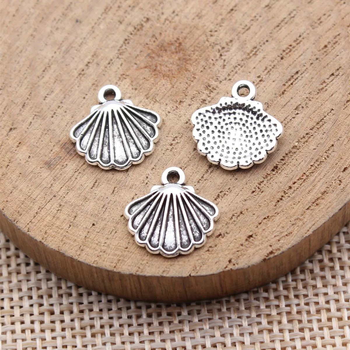 13x13mm 0.7g Antique Silver Zinc Alloy Shell Charm Pendant for DIY Beach Bracelet Necklace Jewelry