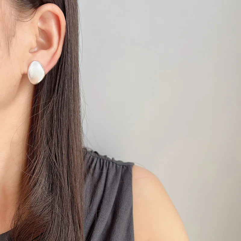 Elegant Brushed Alloy Irregular Oval Metal Stud & Clip On No Piercing Minimalist Commuter Earrings