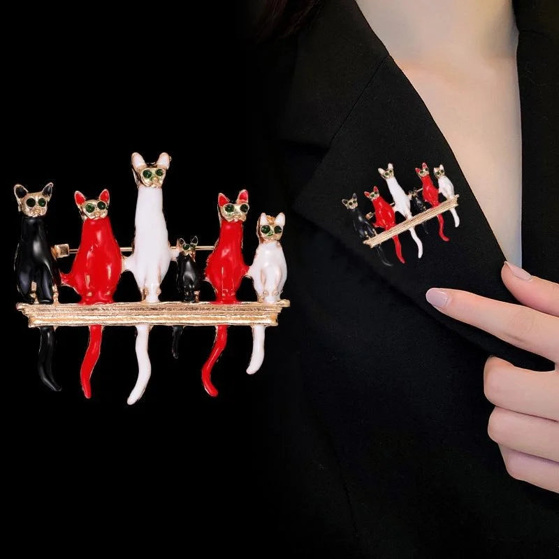 Cute Six Cartoon Cats Alloy Enamel Brooch With Gold Tone Bar, Creative Lapel Pin Corsage Suit Accessory Gift