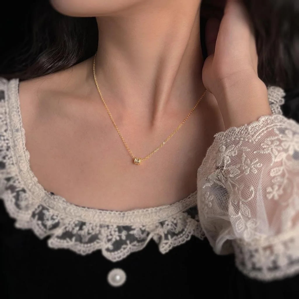 Thick Gold Plated Copper Micro Pave Zircon Geometric Circle Line Collarbone Necklace