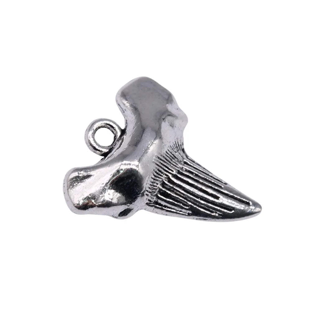 22x19mm 3.8g Antique Silver Zinc Alloy Shark Tooth Charm Pendant for DIY Necklace Bracelet Making