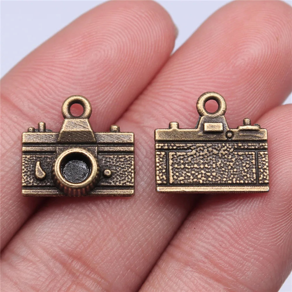 15x14mm 1.2g Multicolor Zinc Alloy Camera Charm Pendant for Travel Theme Bracelet Necklace Making