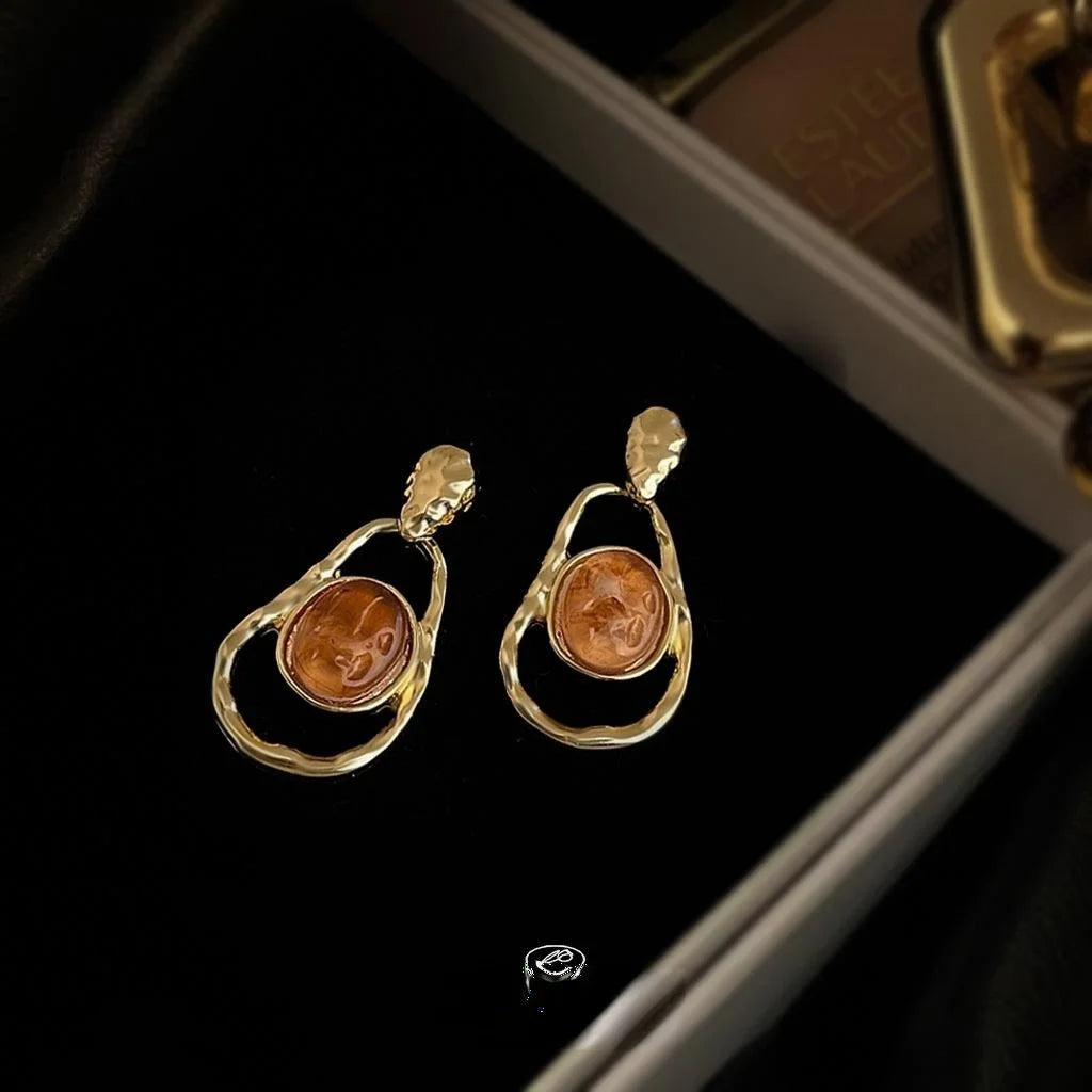 French Vintage Maillard Light Coffee Alloy Geometric Hollow Round Oval Drop Earrings