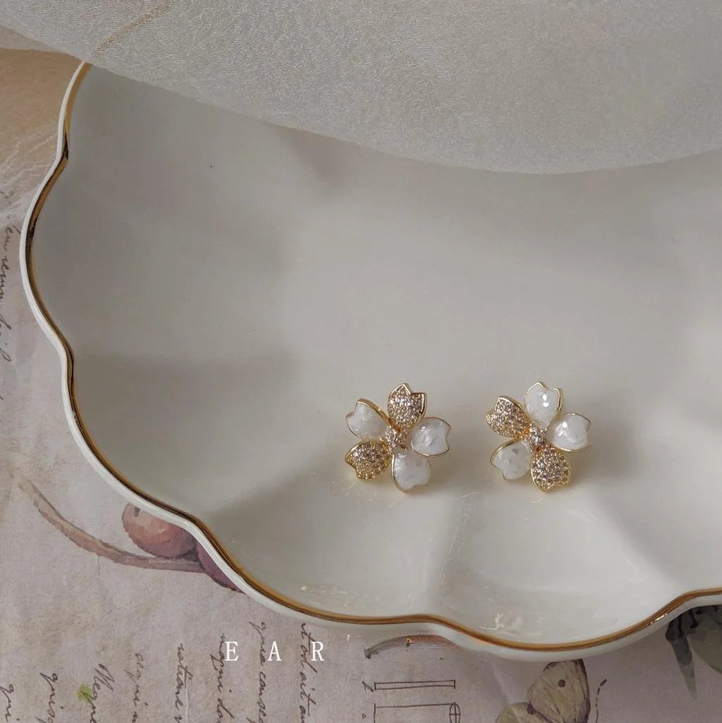 Sweet White Lily Flower Stud Earrings Copper Micro Pave Zircon Enamel Small Floral Jewelry