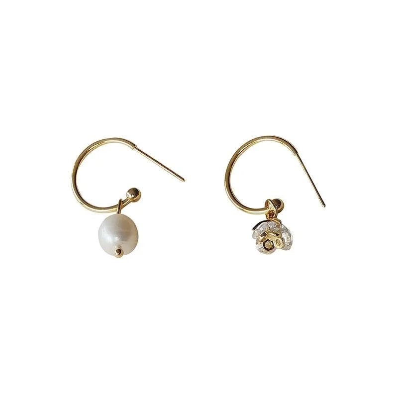Vintage Korean Irregular Floral Freshwater Pearl Zircon Stud Earrings With Copper