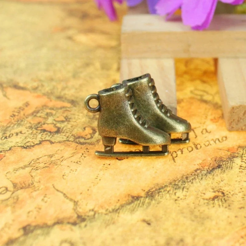 19x18MM Antique Silver Zinc Alloy Ice Skate Charm Pendant for DIY Necklace Bracelet Jewelry Making
