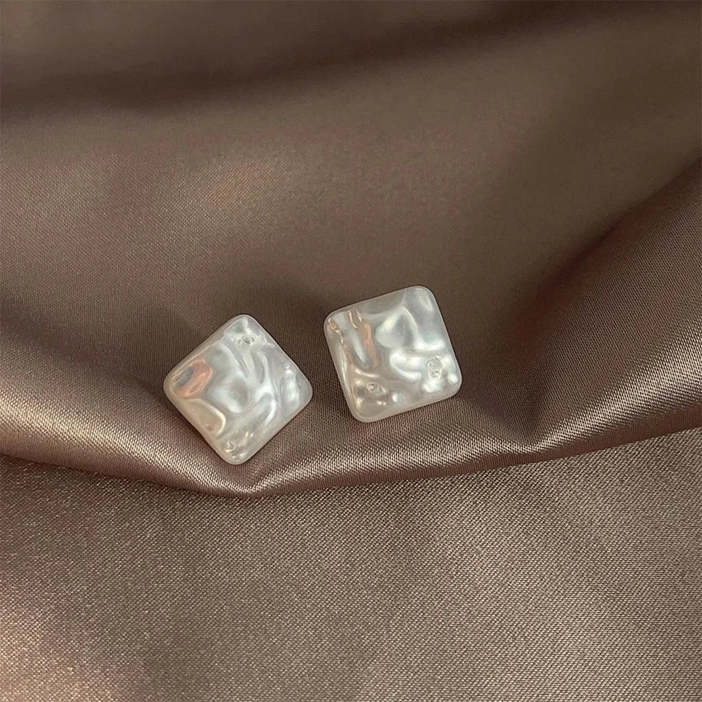 Minimalist Geometric Resin Stud Earrings Triangle Square Everyday Commuter Fashion Jewelry