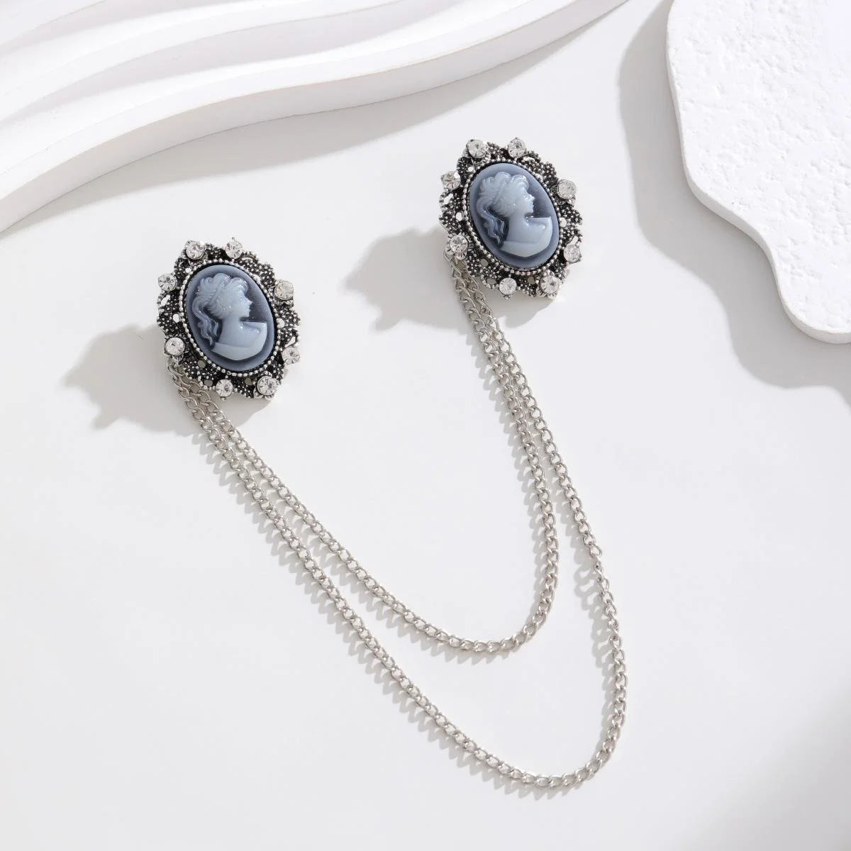 Vintage Cameo Lady Head Alloy Rhinestone Double Chain Brooch Collar Pin For Suit Lapel Scarf Gift