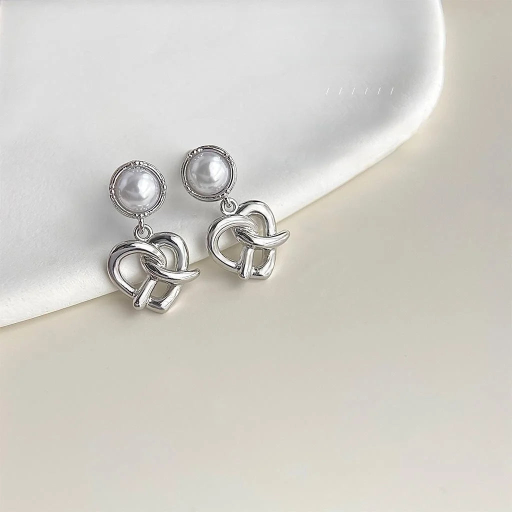 Sweet Cool Heart Rope Knot Pearl Drop Earrings Copper Niche Design Commuter Jewelry