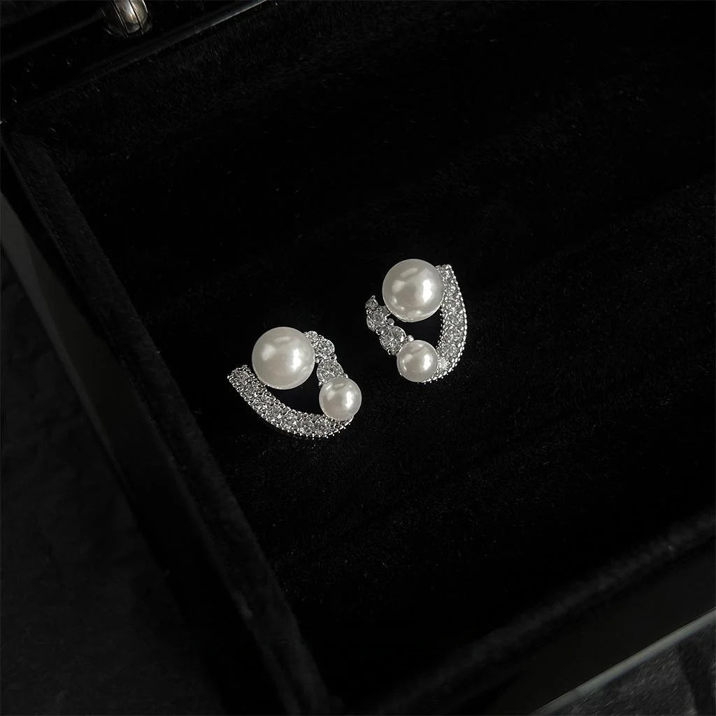 Micro Pave Zircon Copper Pearl Stud Earrings U Shape Geometric Line Design Elegant Minimalist