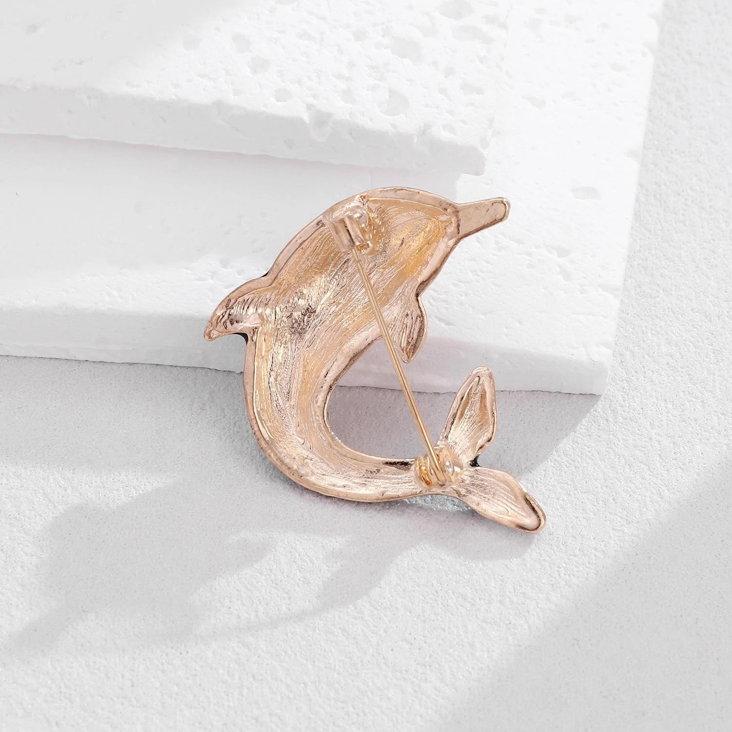 Cute Blue Enamel Dolphin Brooch With Rhinestones, Fashion Alloy Lapel Pin Corsage Gift For Women