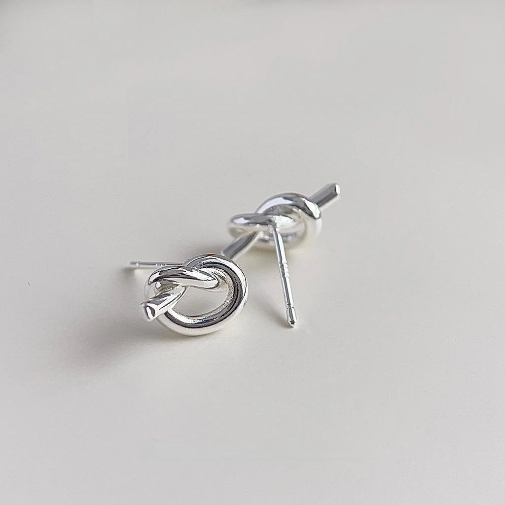 Minimalist Copper Rope Knot Stud Earrings, Smooth Metal Geometric Commuter Jewelry