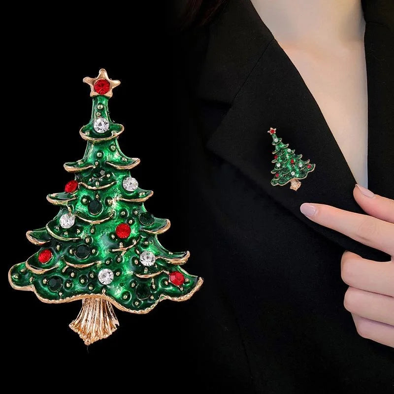 Elegant Green Enamel Christmas Tree Brooch With Rhinestones, Festive Alloy Lapel Pin Gift For Holiday Suits