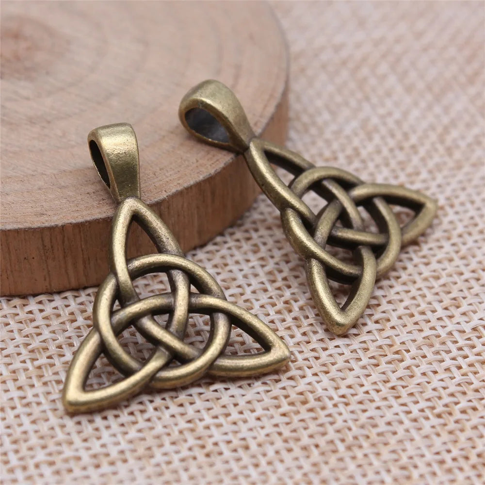 25x30mm 3.6g Antique Bronze Zinc Alloy Celtic Knot Charm Pendant for DIY Necklace Bracelet Making