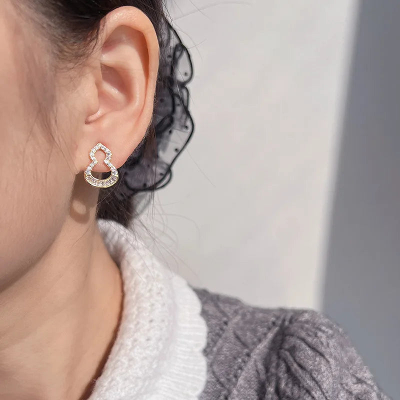 Elegant Hollow Gourd Zircon Gold Tone Alloy Stud & Clip On No Piercing Commuter Jewelry Earrings
