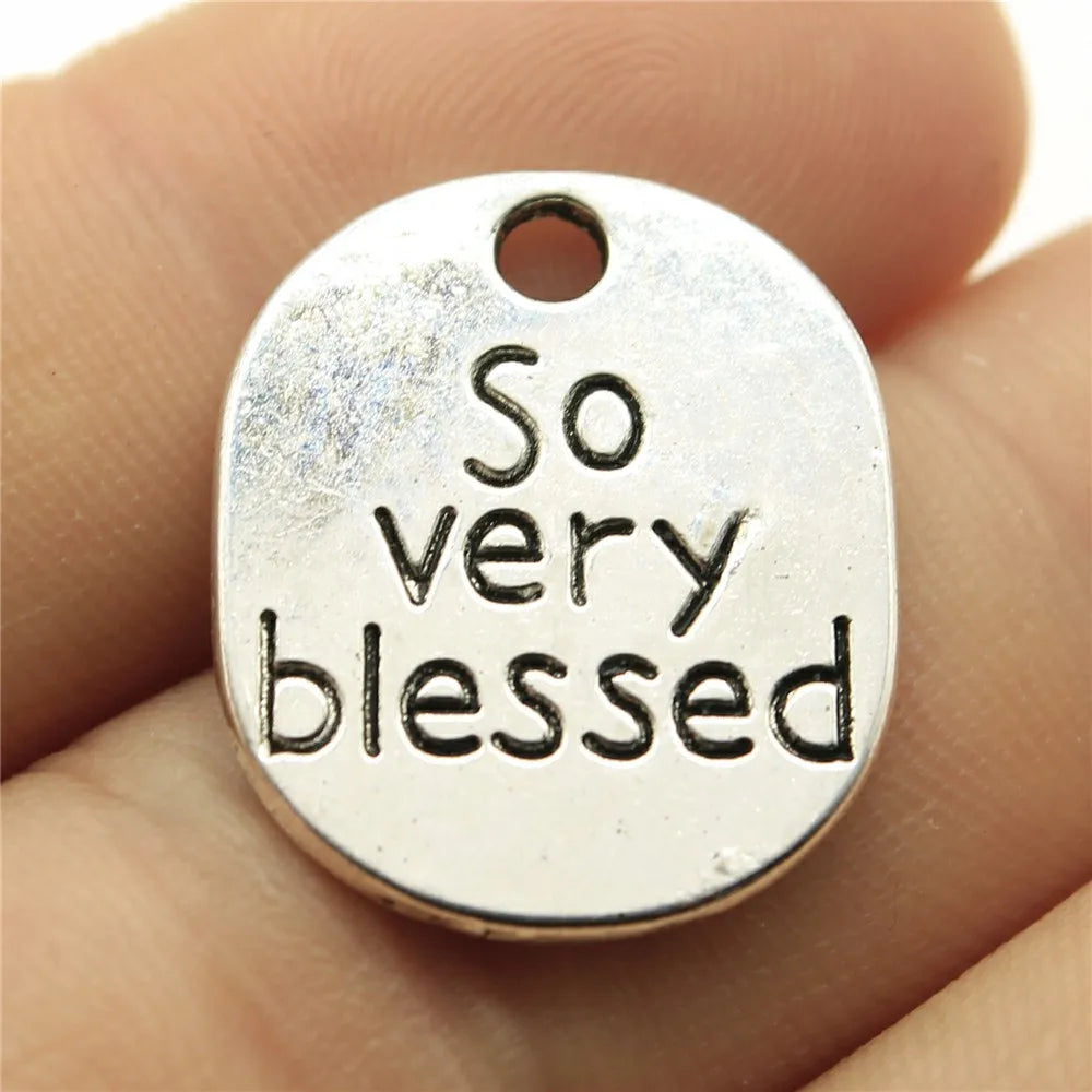22x18mm 2.7g Zinc Alloy So Very Blessed Word Tag Letter Charm Pendant for DIY Bracelet Necklace Jewelry