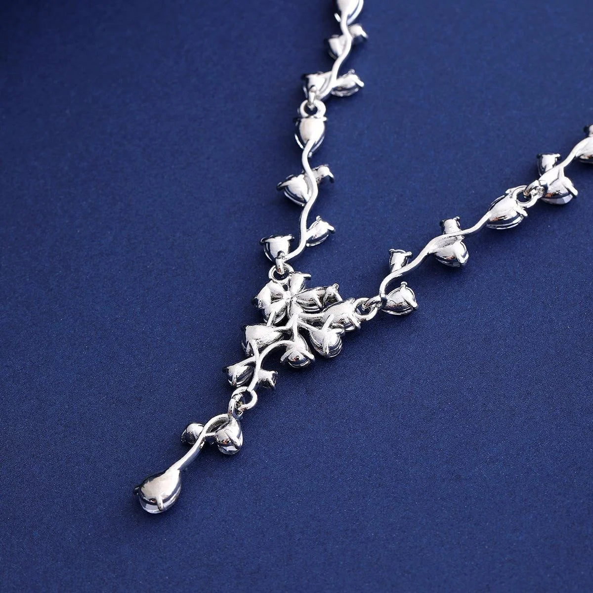 Luxury Teardrop Crystal Flower Necklace And Earrings Jewelry Set For Bridal Wedding Party Banquet Jewelry