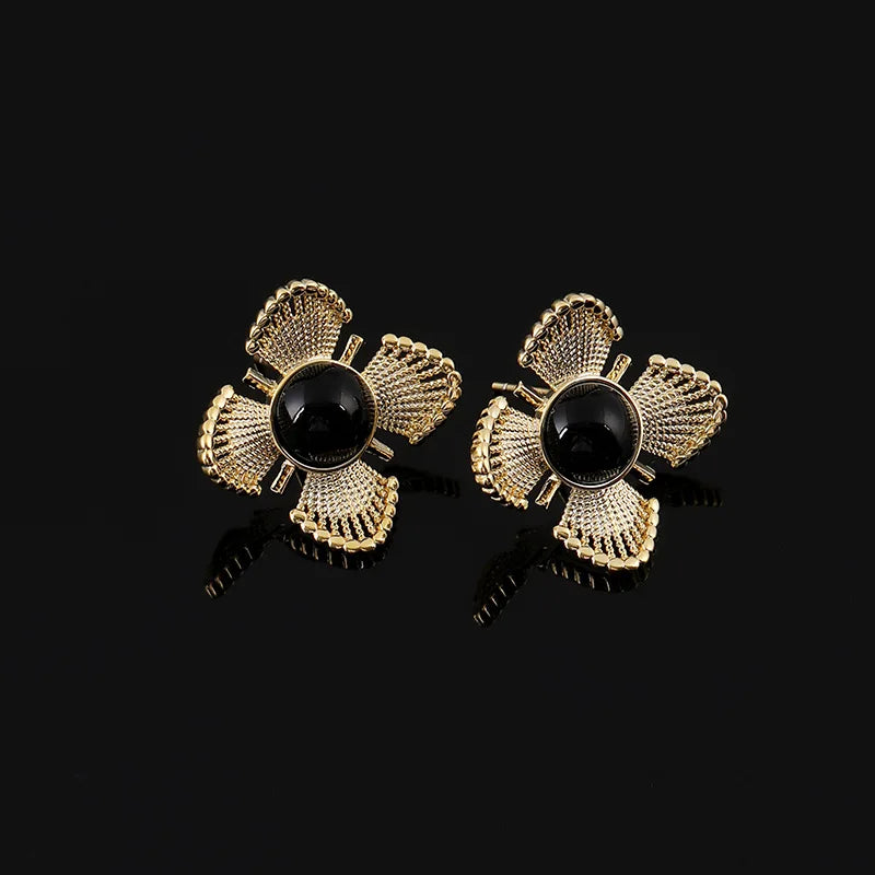 Vintage Gold Alloy Hollow Flower Black Enamel Stud & Clip On No Piercing Women's Luxury Earrings