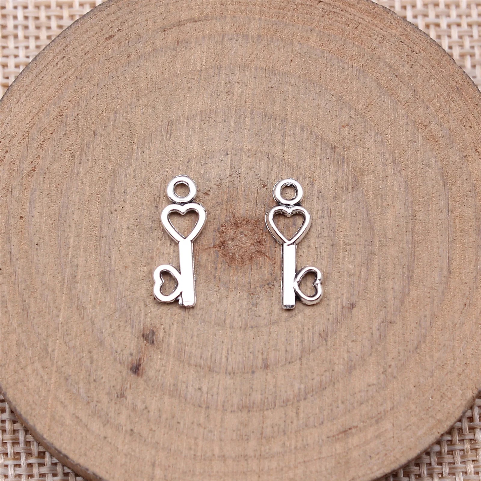 15x6mm 0.21g Multicolor Zinc Alloy Heart Key Charm Pendant for DIY Bracelet Necklace Jewelry Making