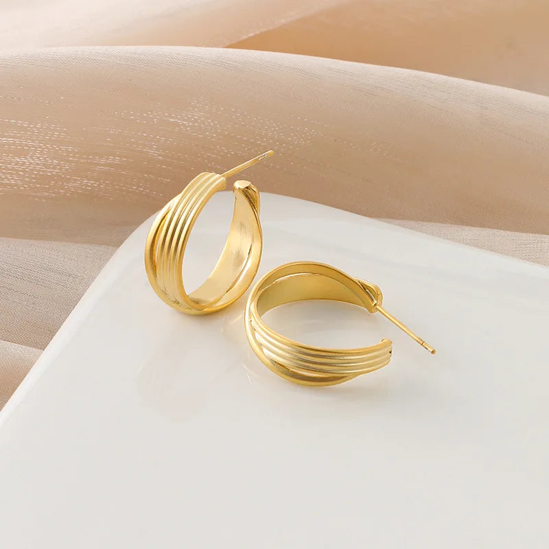 Elegant Luxury Matte Gold Alloy Crossed C-Shaped Ribbed Hoop Stud & Clip On No Piercing Earrings