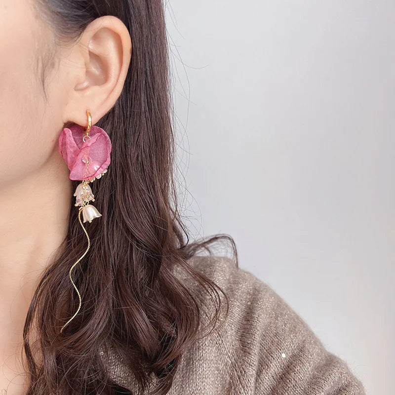 Elegant Pink Flower Pearl Tassel Stud & Clip On No Piercing Long Chain Wind Chime Earrings