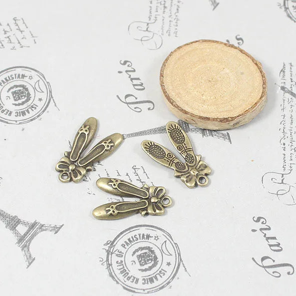 21x12MM Antique Silver Zinc Alloy Bunny Head Charm Pendant for DIY Necklace Bracelet Jewelry Making