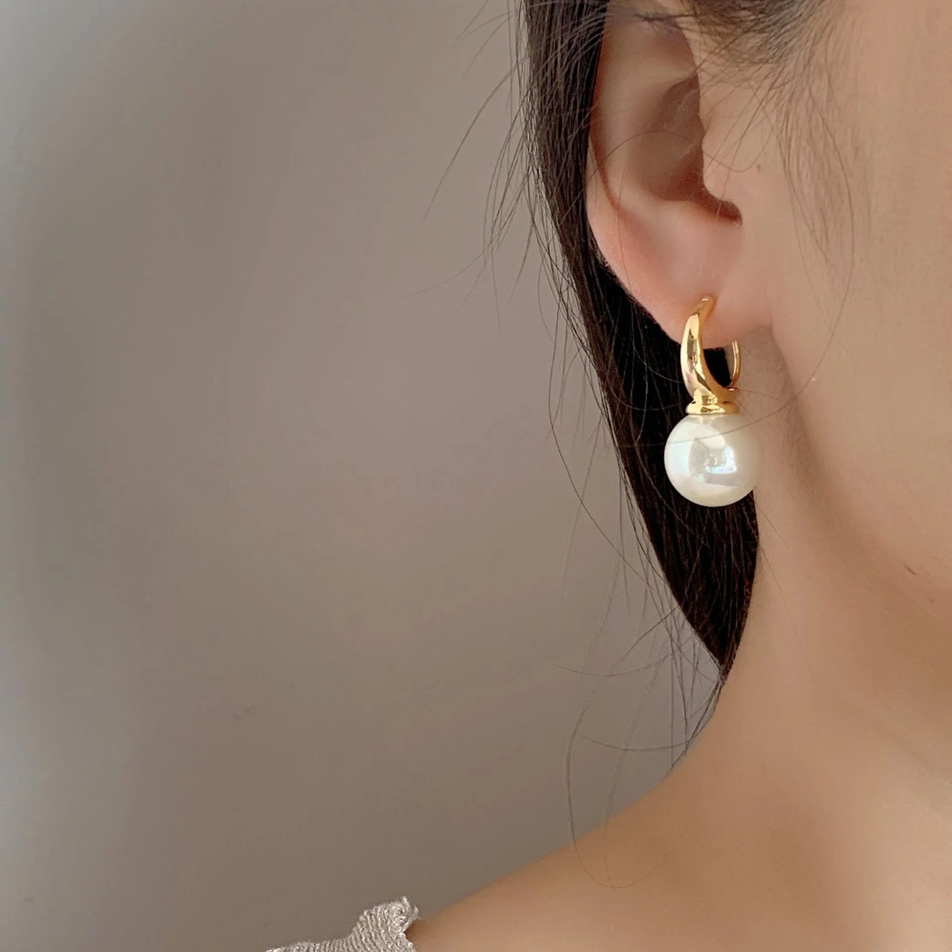 Elegant Gold Alloy Hoop With Round Pearl Drop Stud & Clip On No Piercing Korean Minimalist Earrings