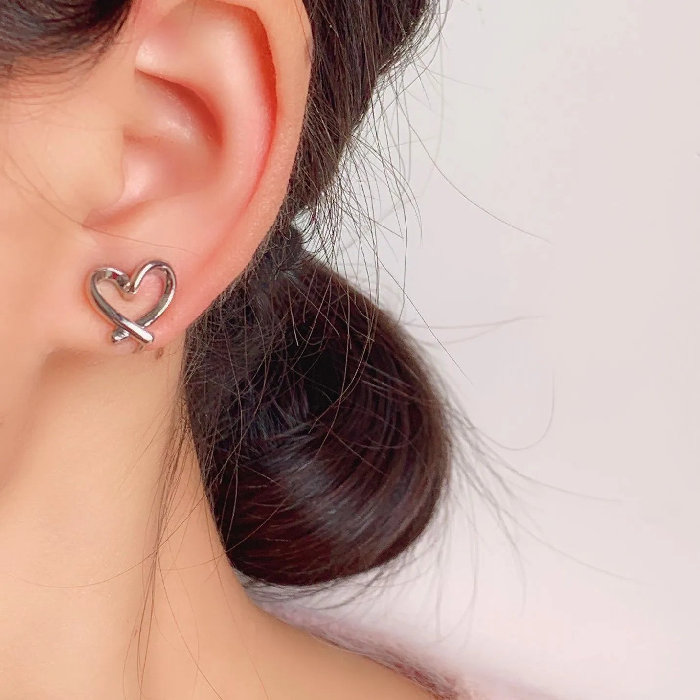 Elegant Rose Gold Alloy Open Heart Spiral Stud & Clip On No Piercing Minimalist Women's Earrings
