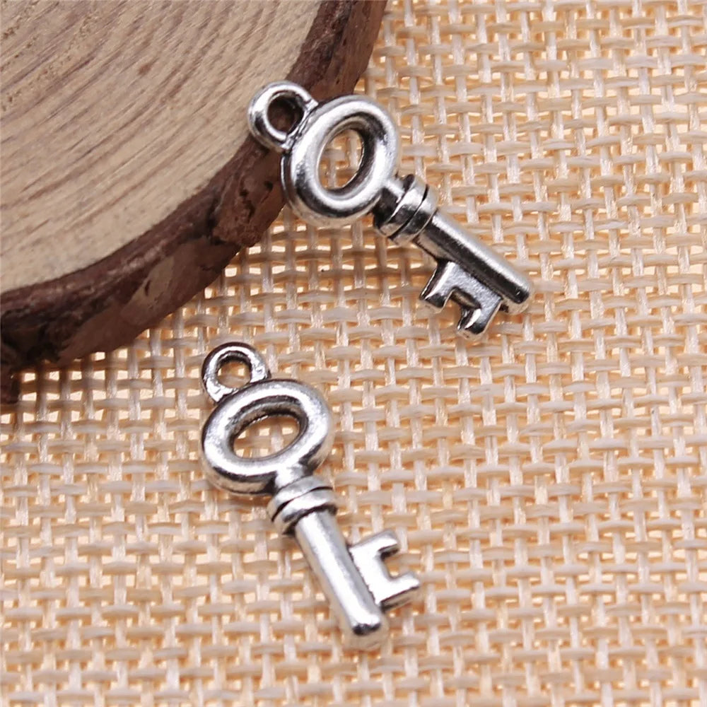 21x8mm 1.1g Antique Silver Zinc Alloy Key Charm Pendant for Necklace Bracelet DIY Jewelry Making