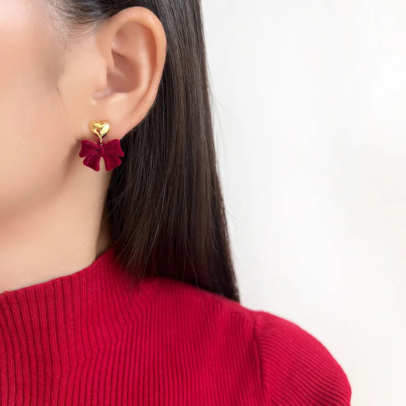 Elegant Red Flocked Bow Gold Heart Alloy Stud & Clip On No Piercing Winter New Year Earrings
