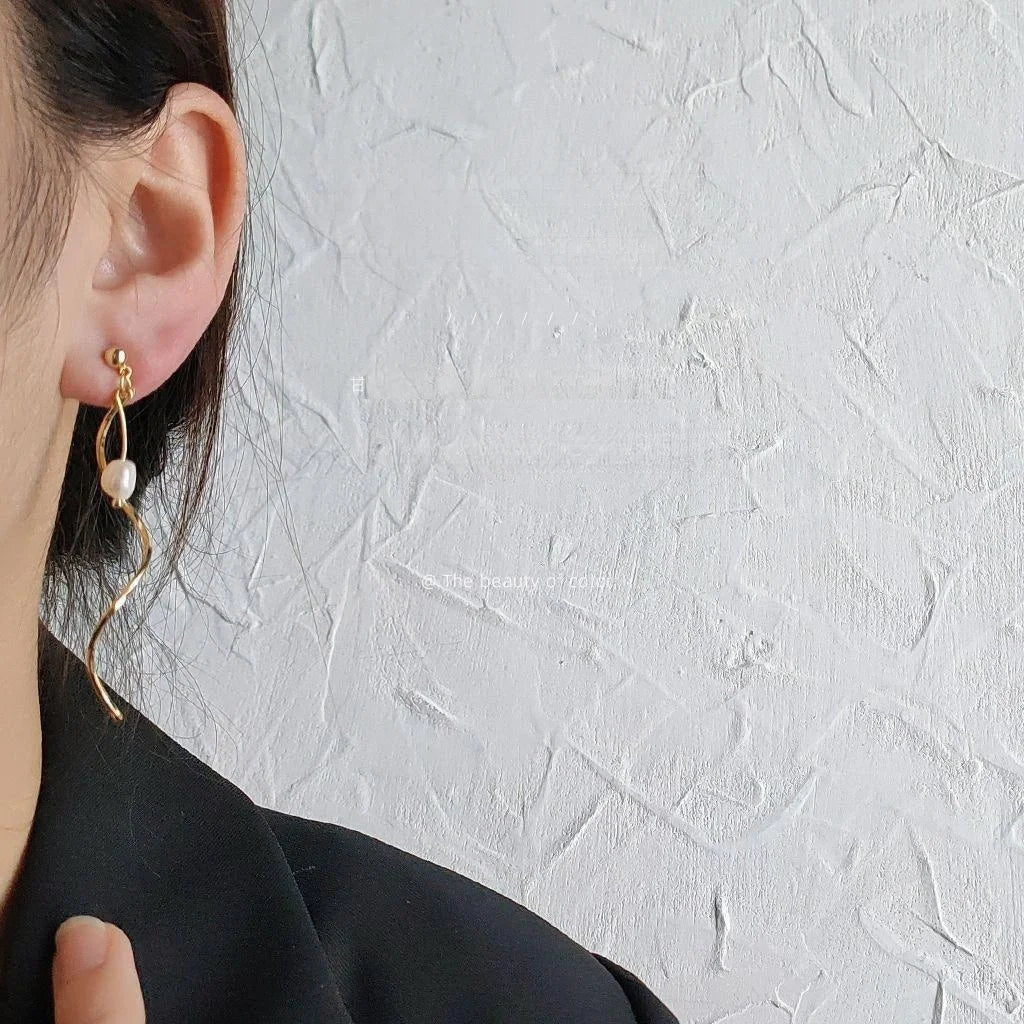 Handmade Baroque Irregular Freshwater Pearl Wave Line Silver Plated Stud Earrings