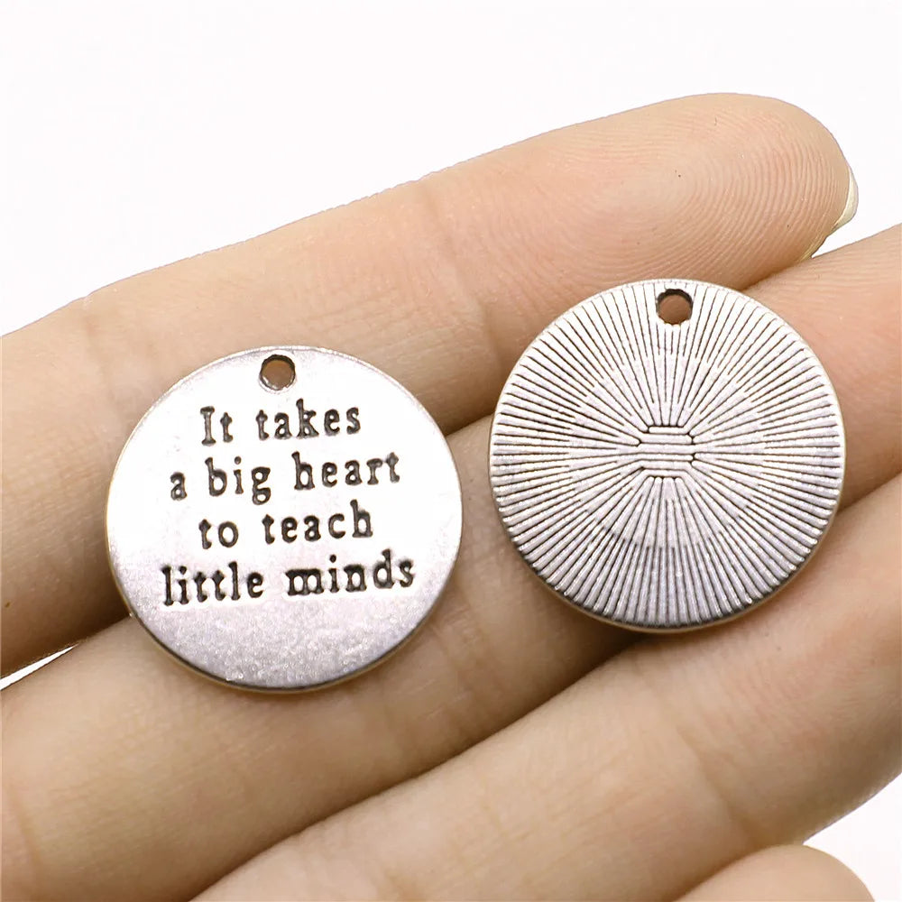 22x22mm 3g Zinc Alloy Big Heart to Teach Little Minds Charm Pendant for DIY Teacher Jewelry