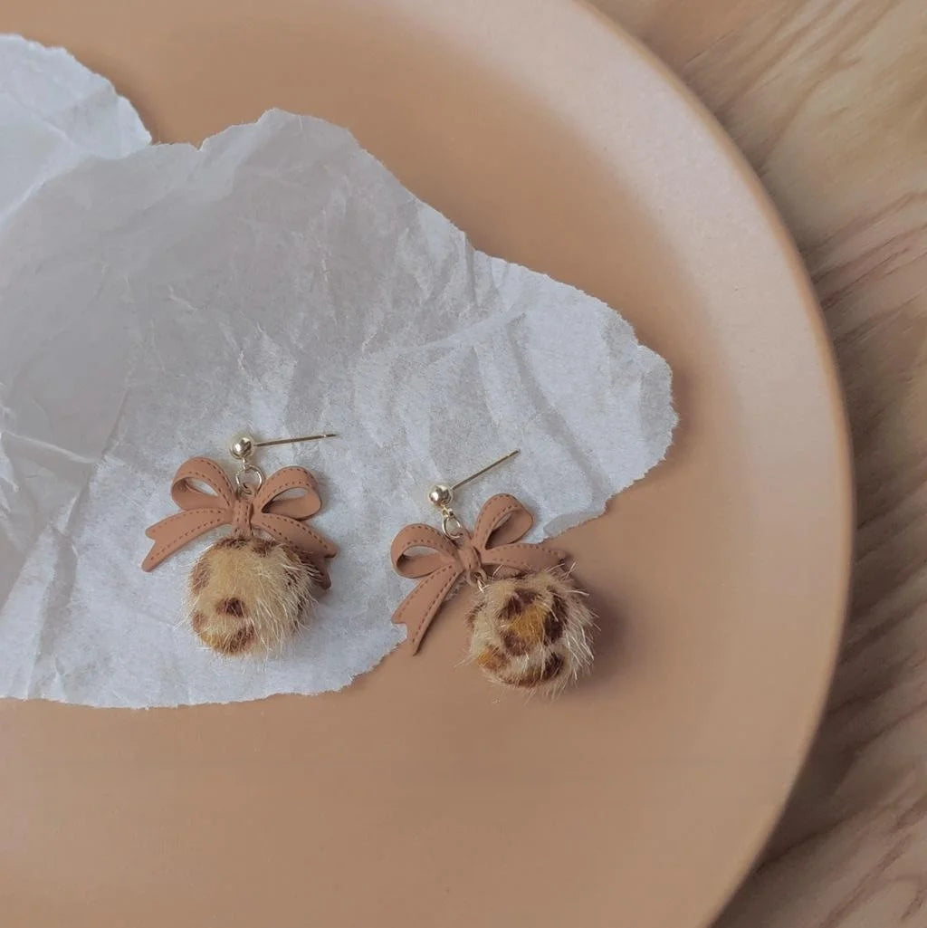 Silver Plated Needle Milk Coffee Big Bow Drop Earrings Winter Fluffy Leopard Fur Ball