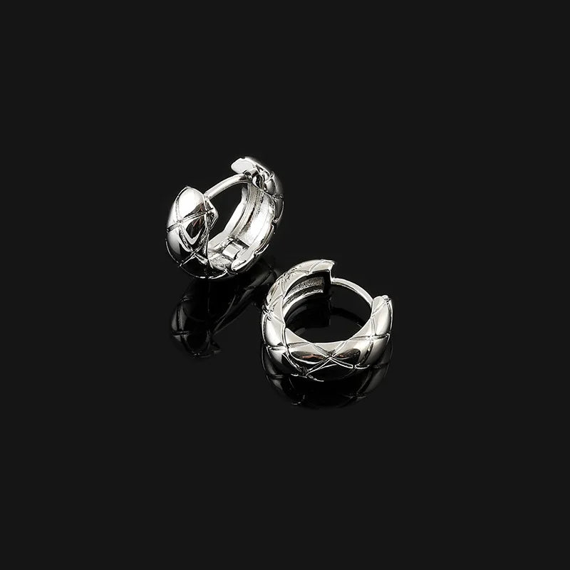 Elegant Silver Alloy Quilted Huggie Hoop Stud & Clip On No Piercing Minimalist Ear Cuff Earrings