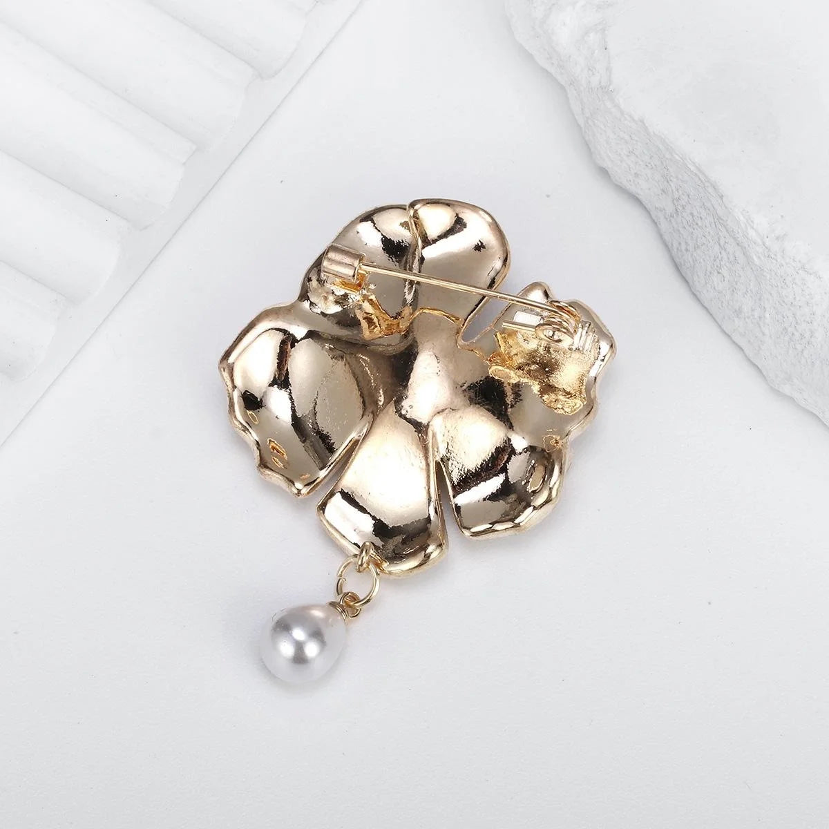 Luxury Rhinestone Camellia Flower Brooch With Green Stone And Pearl Drop, Elegant Lapel Pin Suit Accessory