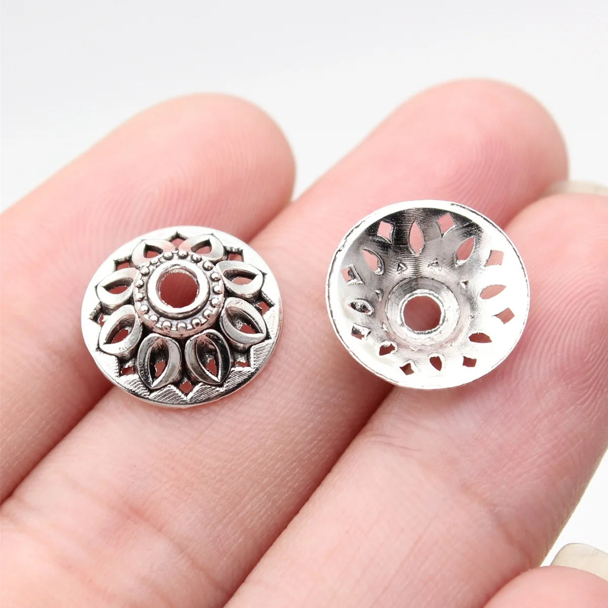 14x14x4.7mm 0.55g Multi Color Zinc Alloy Flower Bead Caps for DIY Beaded Necklace Bracelet Jewelry