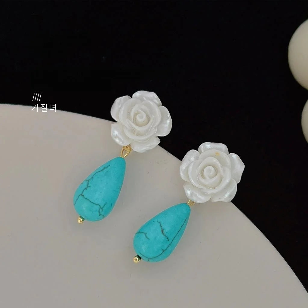 Vintage Ethnic Resin Rose Flower Stud Earrings With Synthetic Turquoise Teardrop Tassels