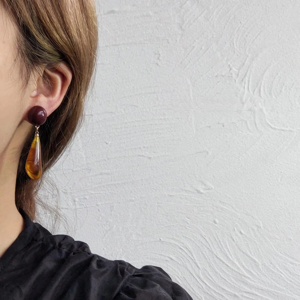 Vintage Hong Kong Style 14K Gold Plated Amber Resin Teardrop Drop Earrings For Women