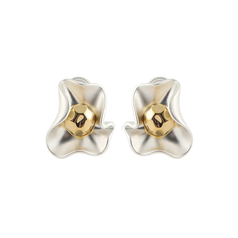 Vintage Matte Alloy Flower Stud & Clip On No Piercing Two Tone Gold Silver Luxury Earrings
